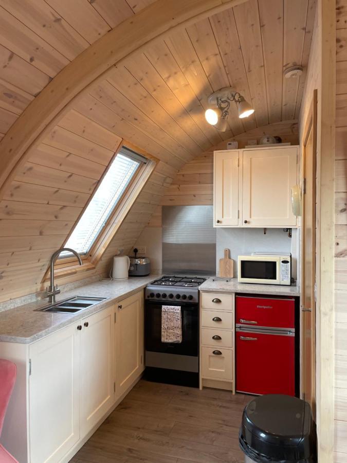 Hotel Squirrel Glamping Pod School House Farm Leighton  Exterior foto