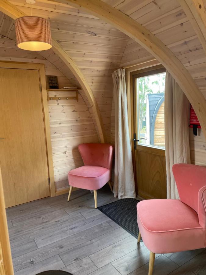 Hotel Squirrel Glamping Pod School House Farm Leighton  Exterior foto
