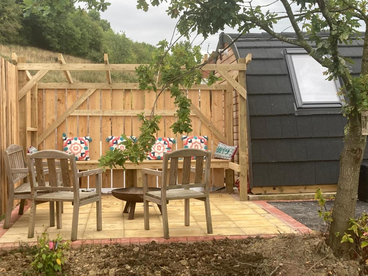 Hotel Squirrel Glamping Pod School House Farm Leighton  Exterior foto